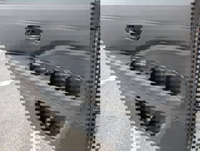 Used 2024 Nissan Pathfinder SV w/ SV Premium Package image 29