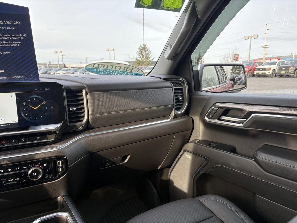 Used 2024 Chevrolet Silverado 1500 LTZ image 21