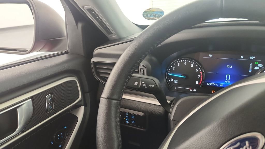 Certified 2024 Ford Explorer XLT image 20