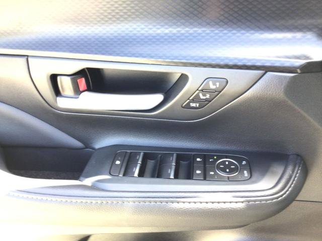Used 2024 Toyota Grand Highlander AWD Hybrid image 16