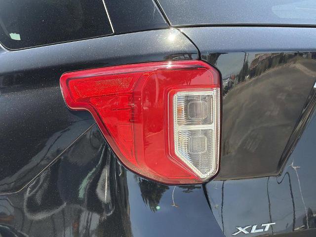 Certified 2023 Ford Explorer XLT RWD image 8