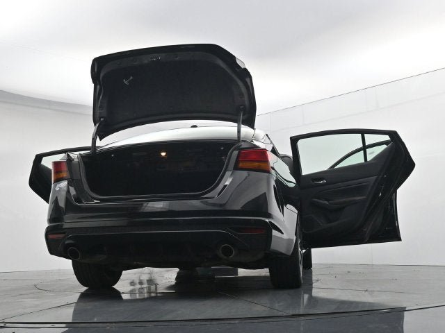 Used 2025 Nissan Altima 2.5 SR FWD image 52