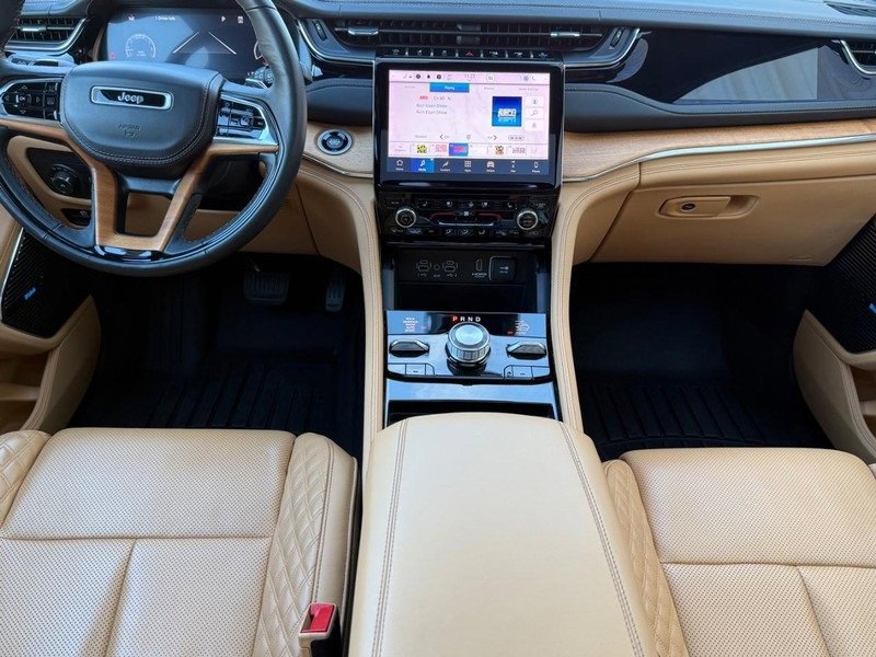 Used 2023 Jeep Grand Cherokee L Summit image 9