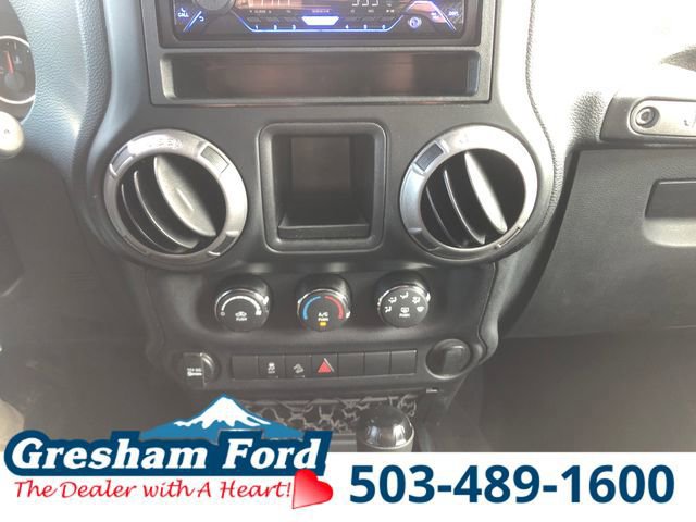 Used 2017 Jeep Wrangler Unlimited Sport w/ Max Tow Package image 29