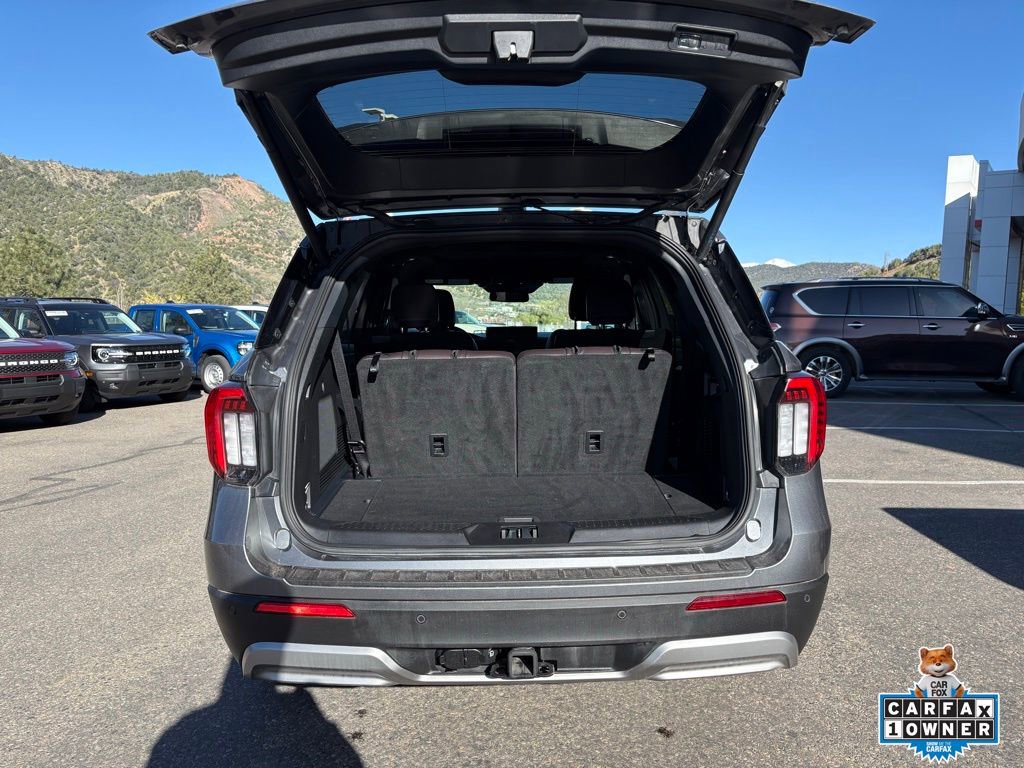 Certified 2025 Ford Explorer Platinum w/ LUX Leather Package AWD/4WD image 8
