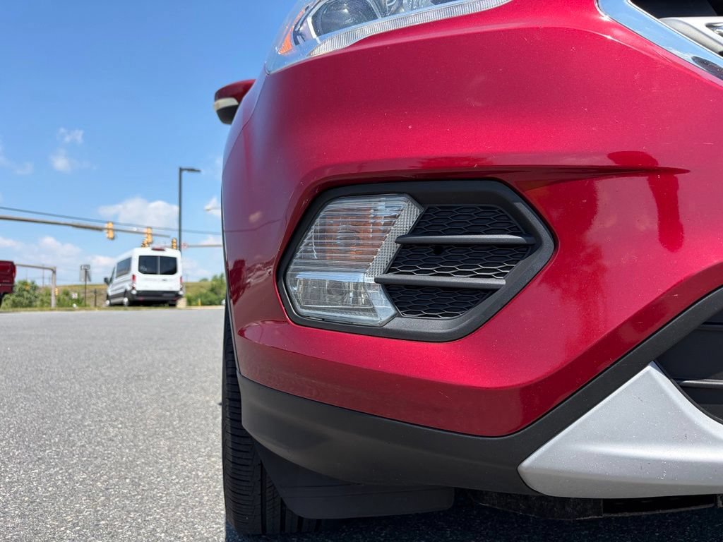 Certified 2017 Ford Escape Titanium AWD/4WD image 28