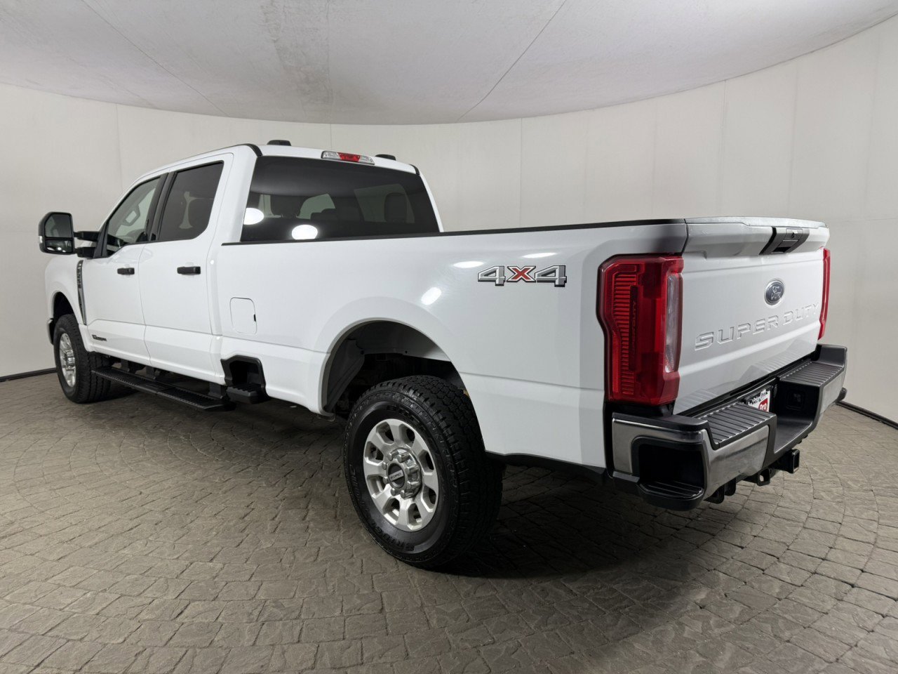 Certified 2024 Ford F250 XLT AWD/4WD image 6
