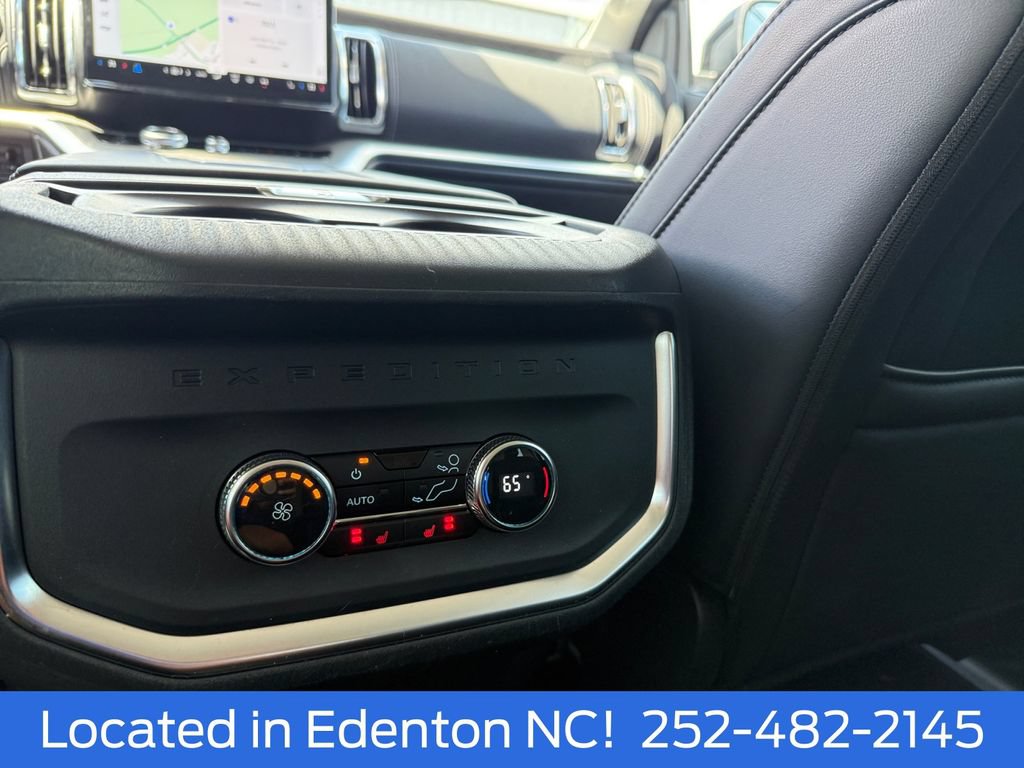 Certified 2026 Ford Expedition Max Platinum w/ Driver's Package AWD/4WD image 23