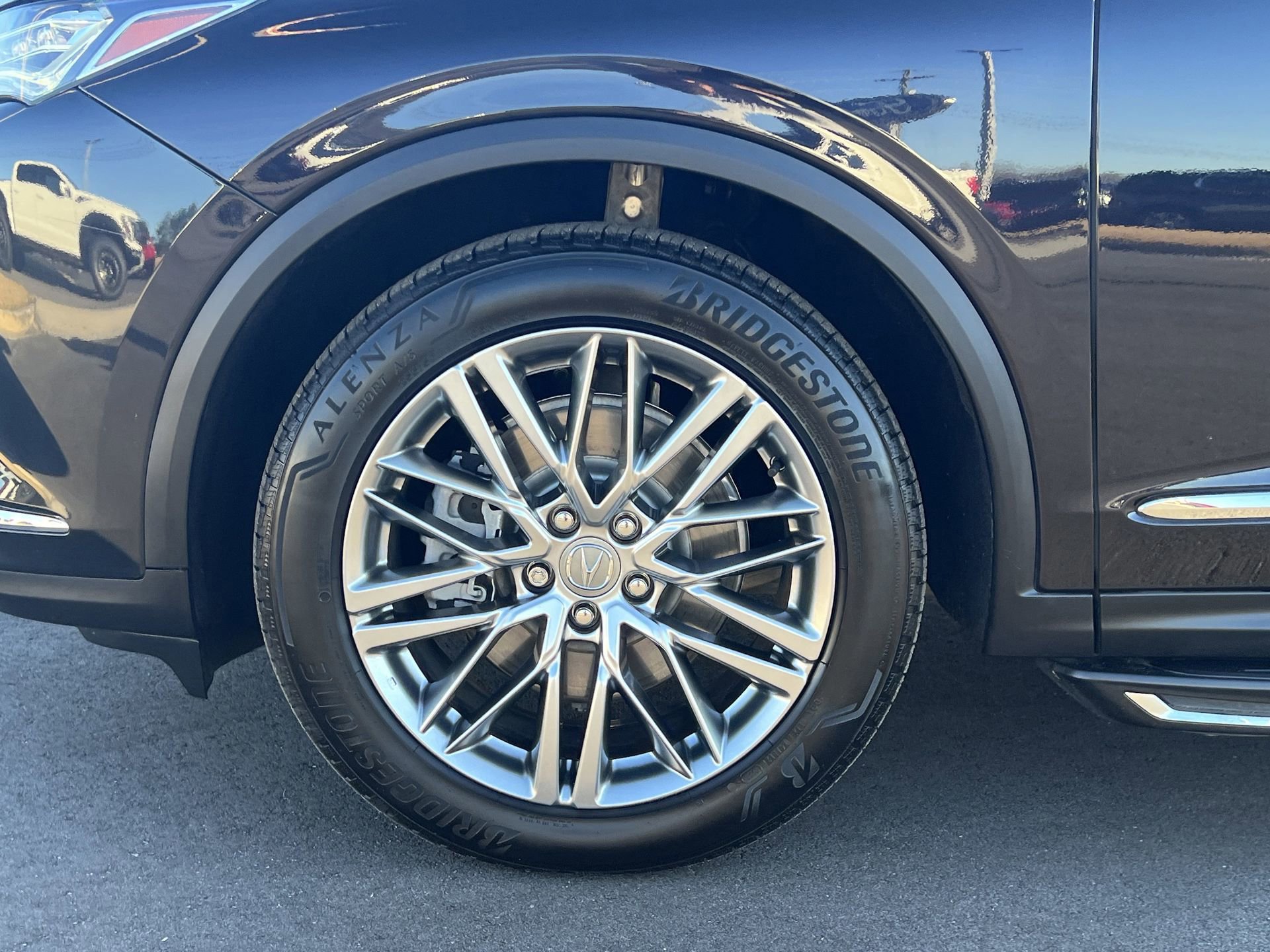 Used 2023 Acura MDX SH-AWD w/ Advance Package image 30