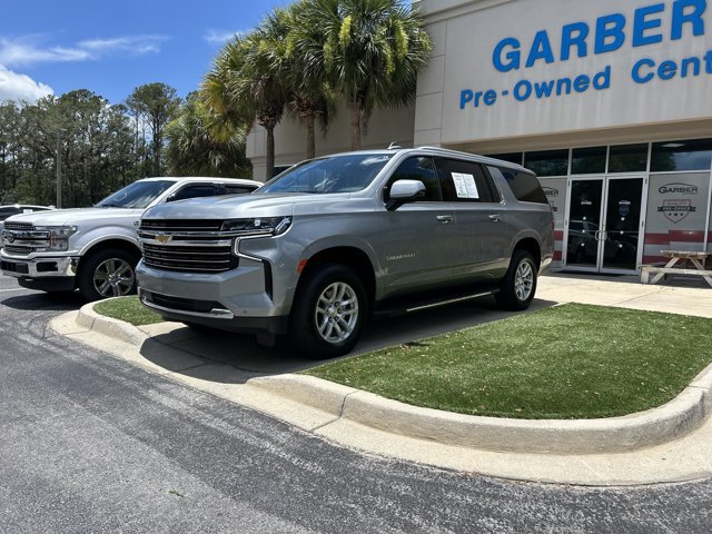 Used 2024 Chevrolet Suburban LT AWD/4WD image 12
