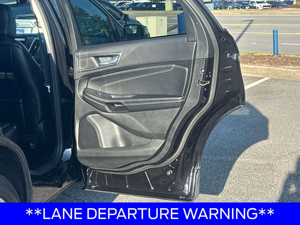 Certified 2022 Ford Edge Titanium AWD/4WD image 18