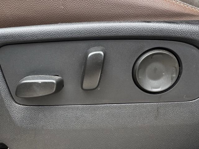 Used 2021 Chevrolet Tahoe High Country w/ Premium Package RWD image 28