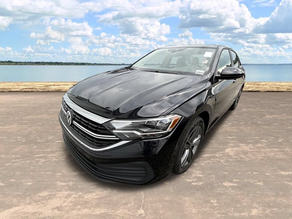 Used 2023 Volkswagen Jetta SE FWD image 4