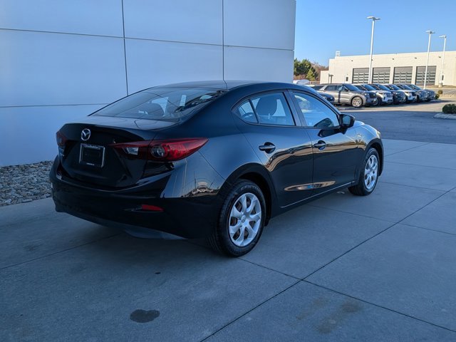 Used 2018 MAZDA MAZDA3 Sport image 4