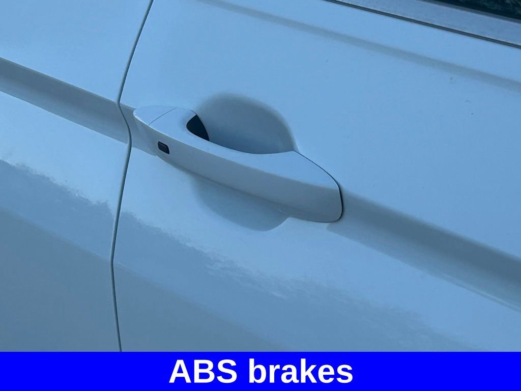 Used 2024 Volkswagen Tiguan SE image 13