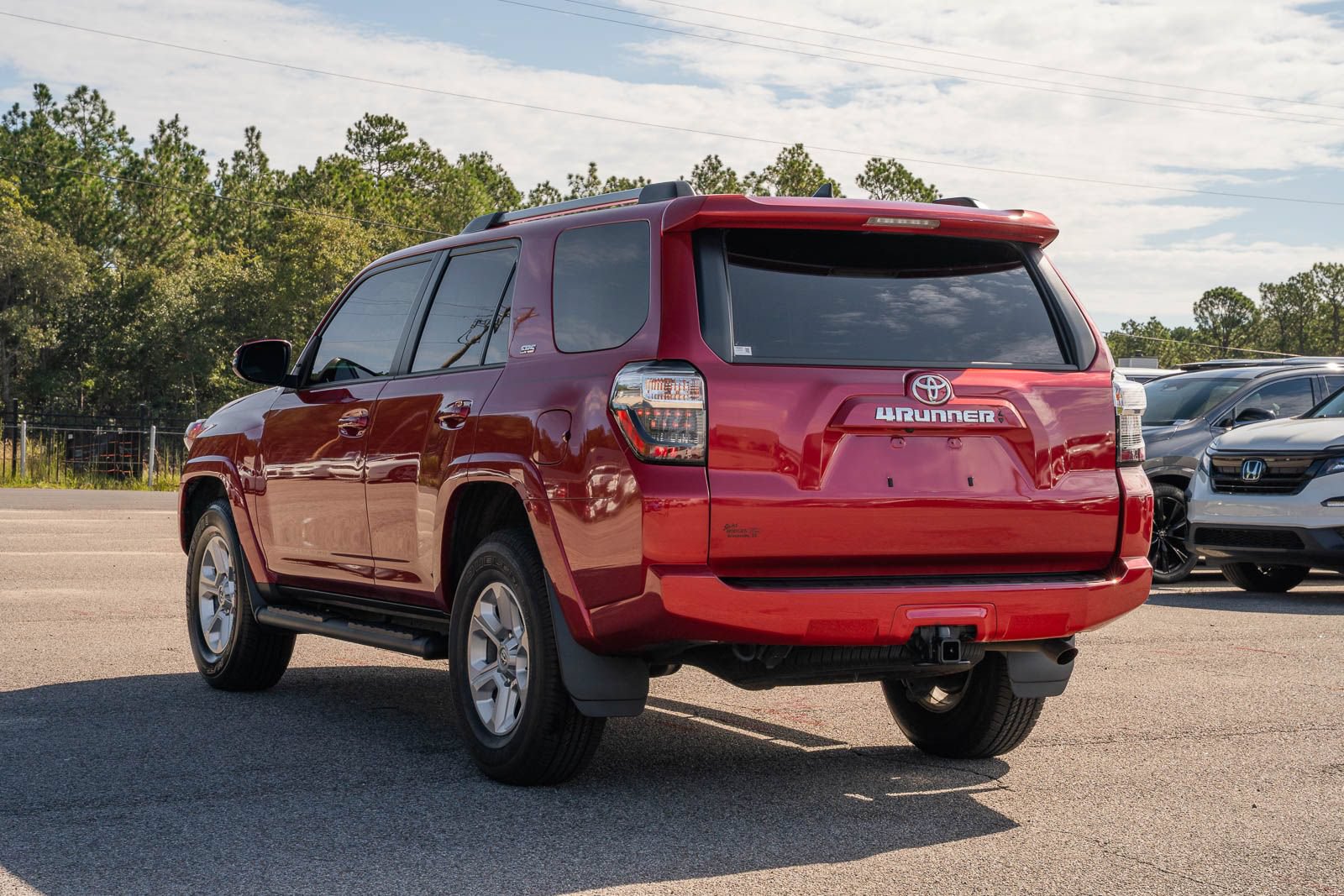 Used 2023 Toyota 4Runner SR5 Premium w/ Moonroof Package RWD image 6