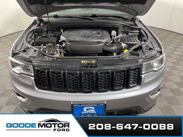 Used 2021 Jeep Grand Cherokee Laredo AWD/4WD image 24
