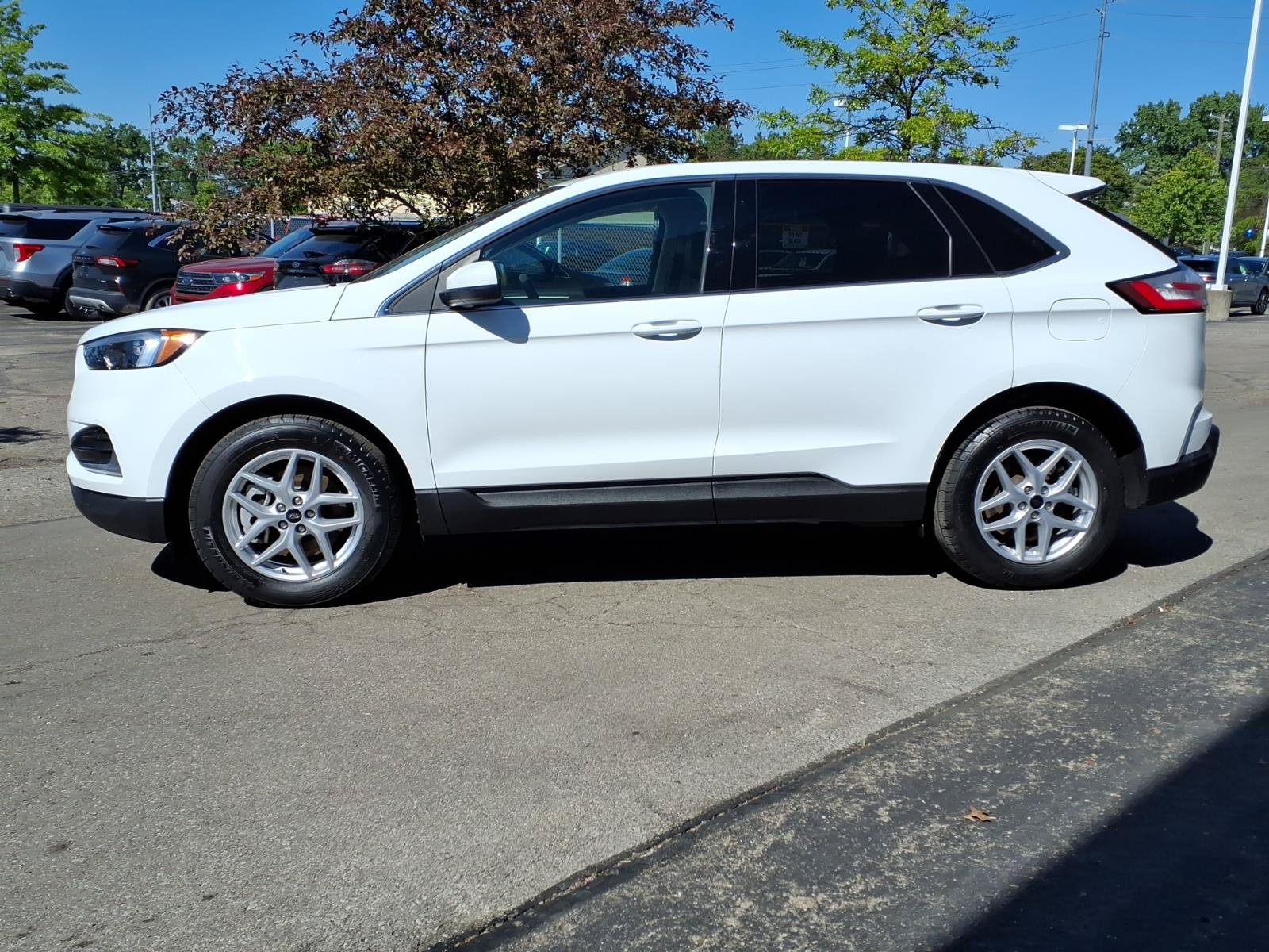 Certified 2023 Ford Edge SEL AWD/4WD image 4