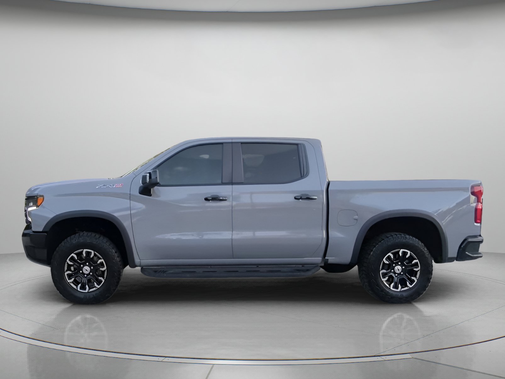 Used 2024 Chevrolet Silverado 1500 ZR2 w/ Technology Package AWD/4WD image 16