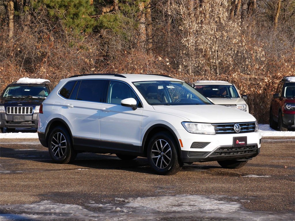 Used 2021 Volkswagen Tiguan SE image 1