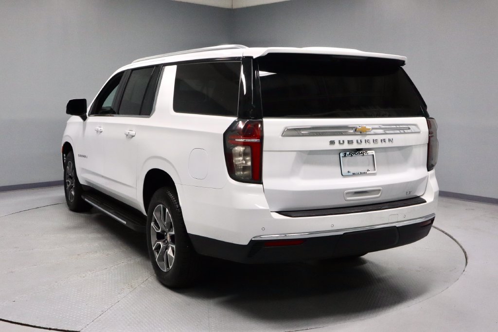 Used 2024 Chevrolet Suburban LT w/ LT Signature Plus Package AWD/4WD image 9