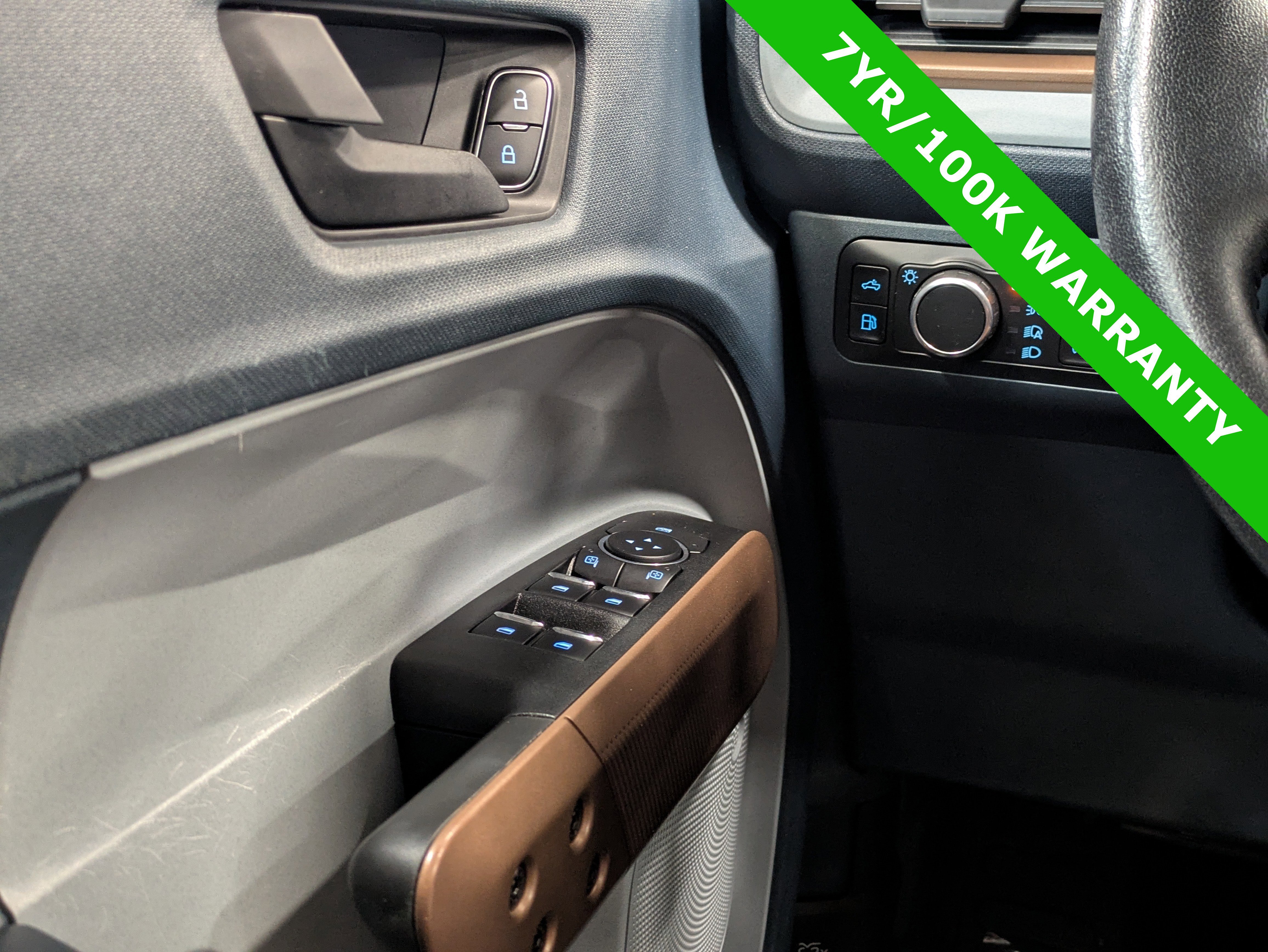 Certified 2022 Ford Maverick Lariat image 20