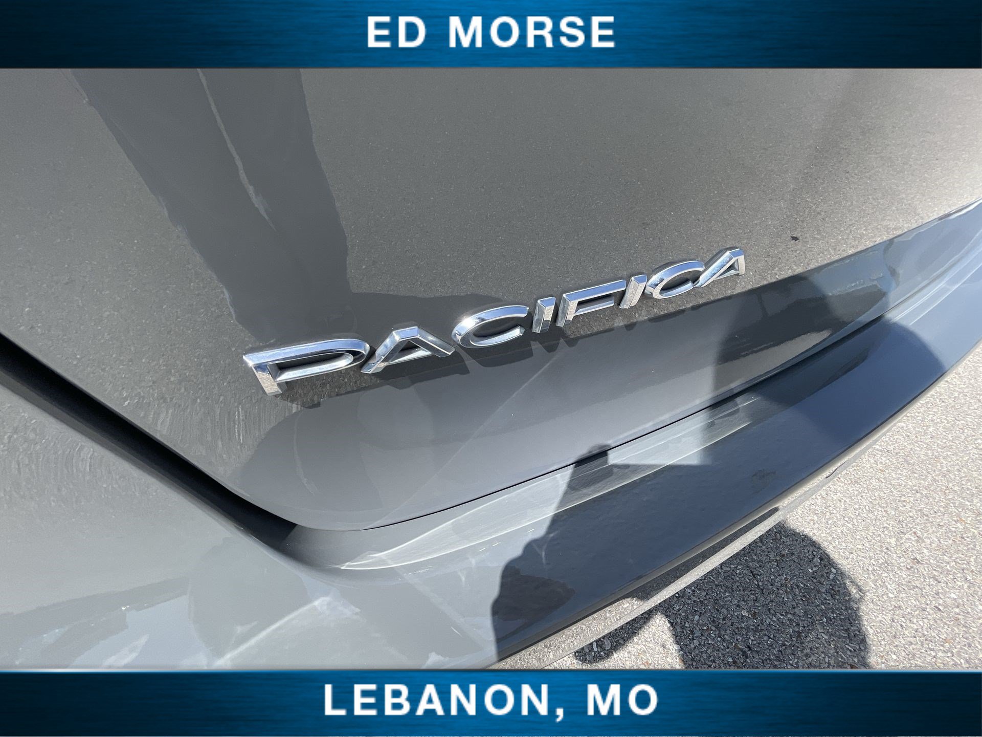 Used 2025 Chrysler Pacifica Select FWD image 29
