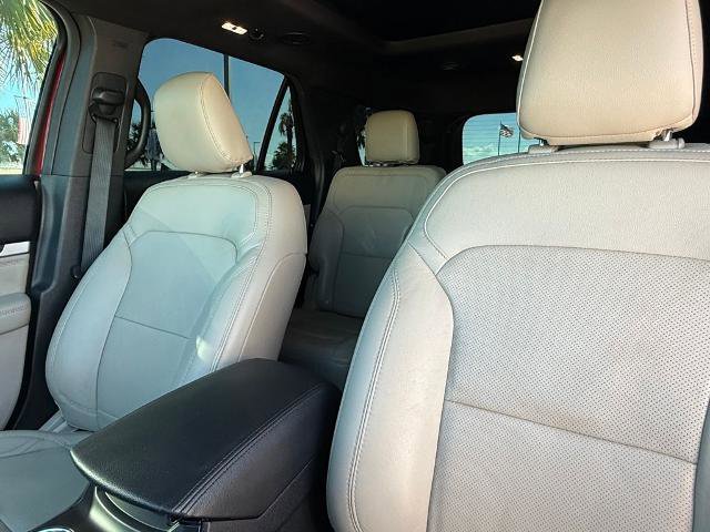 Certified 2019 Ford Explorer Limited w/ Ford Safe & Smart Package image 16