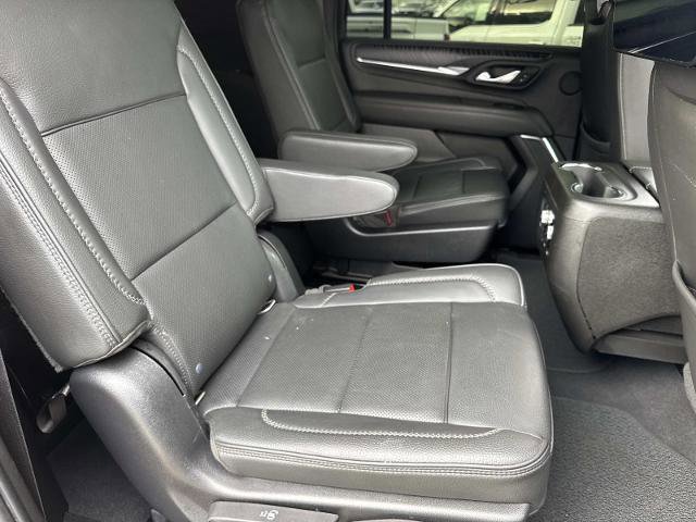 Used 2022 GMC Yukon XL Denali w/ Denali Ultimate Package image 12