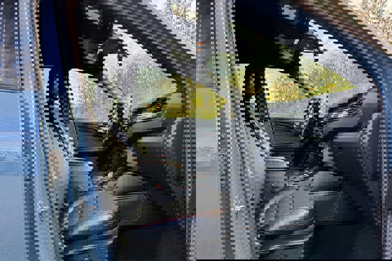 Certified 2023 Ford Escape ST-Line Select w/ Tech Pack #2 image 9