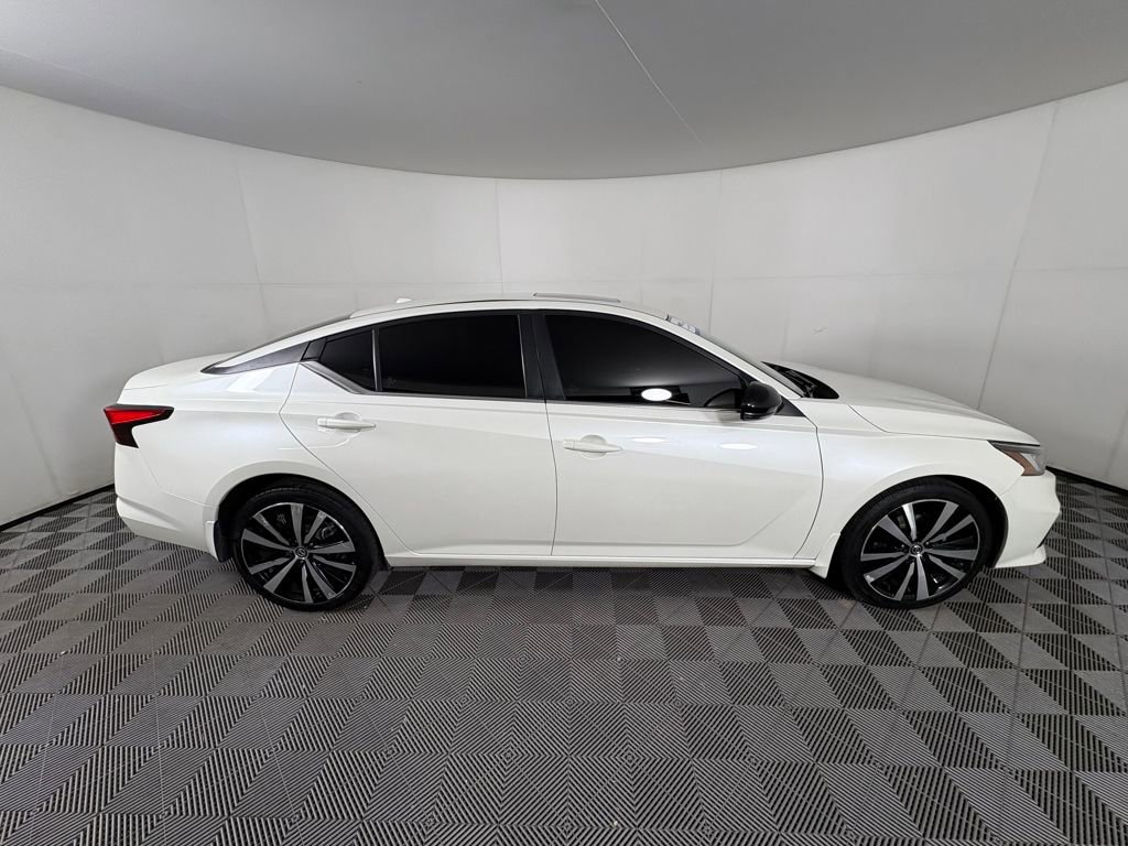 Used 2020 Nissan Altima 2.5 SR w/ Premium Package image 6