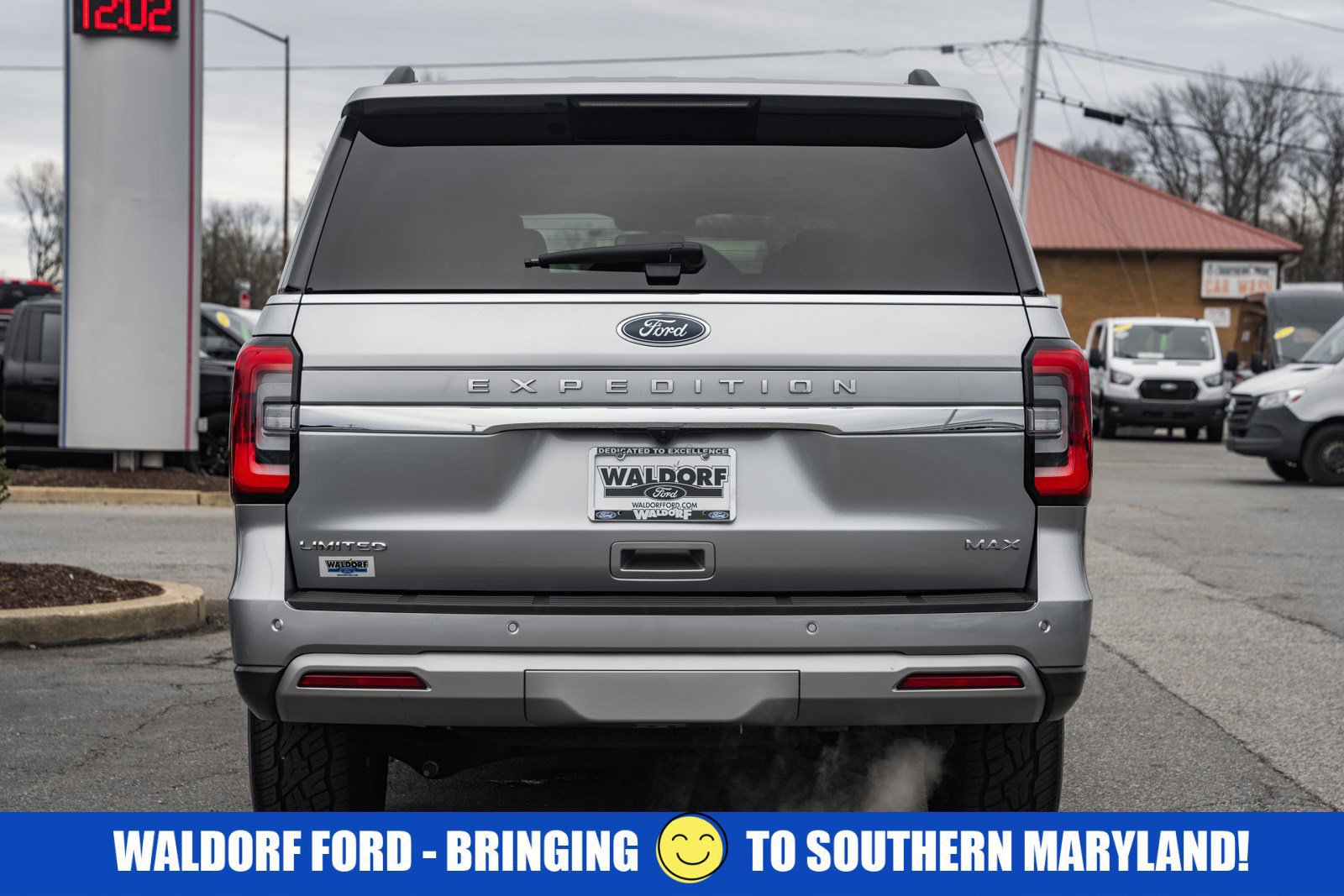 Certified 2024 Ford Expedition Max Limited image 4
