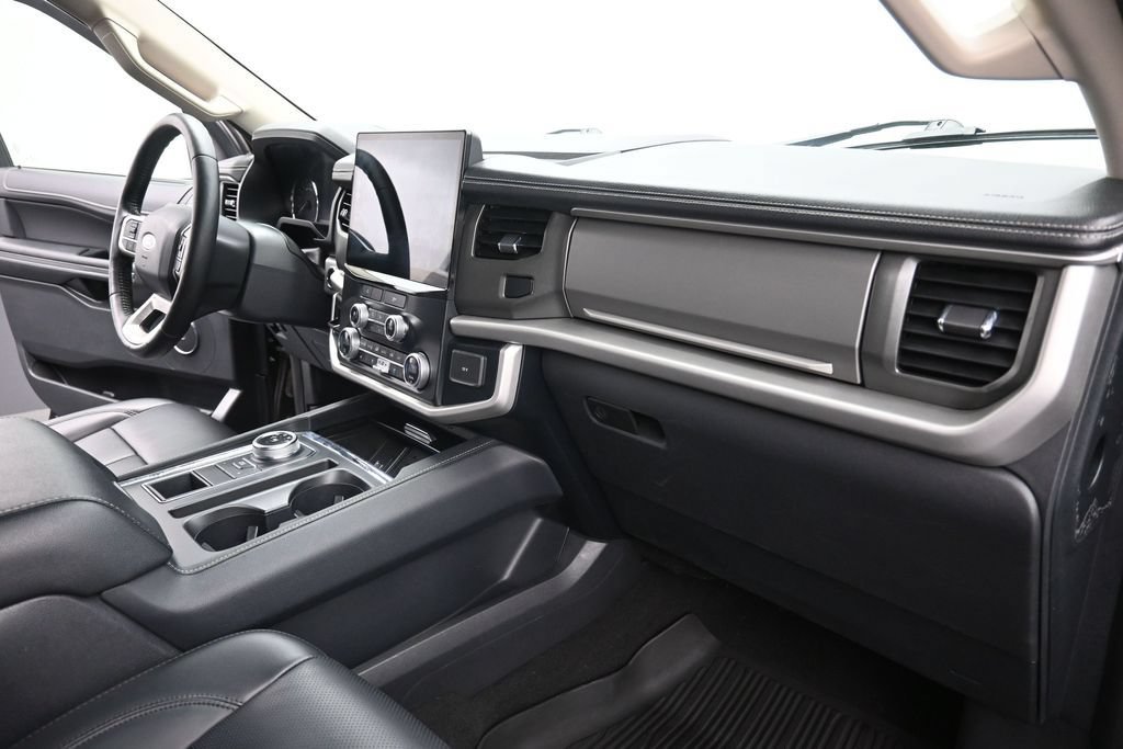 Certified 2024 Ford Expedition Max XLT RWD image 24