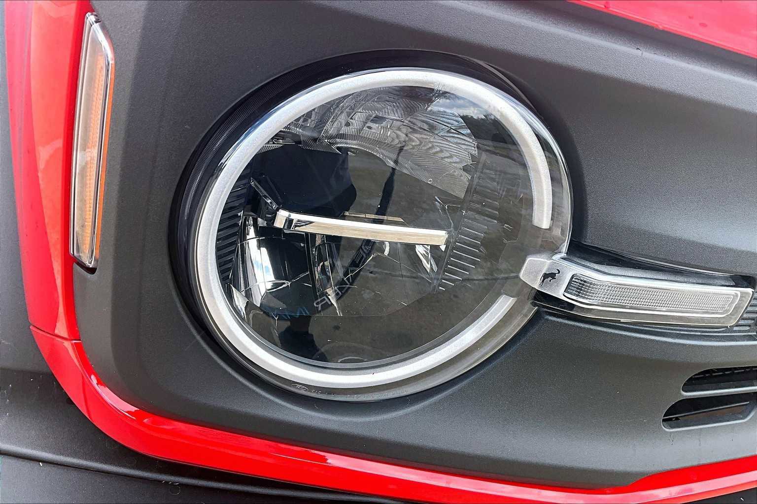 Certified 2024 Ford Bronco Black Diamond image 27