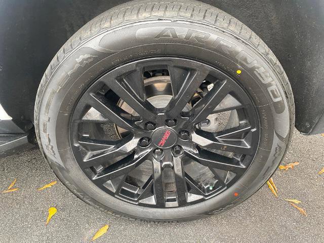Used 2022 GMC Yukon SLT image 33