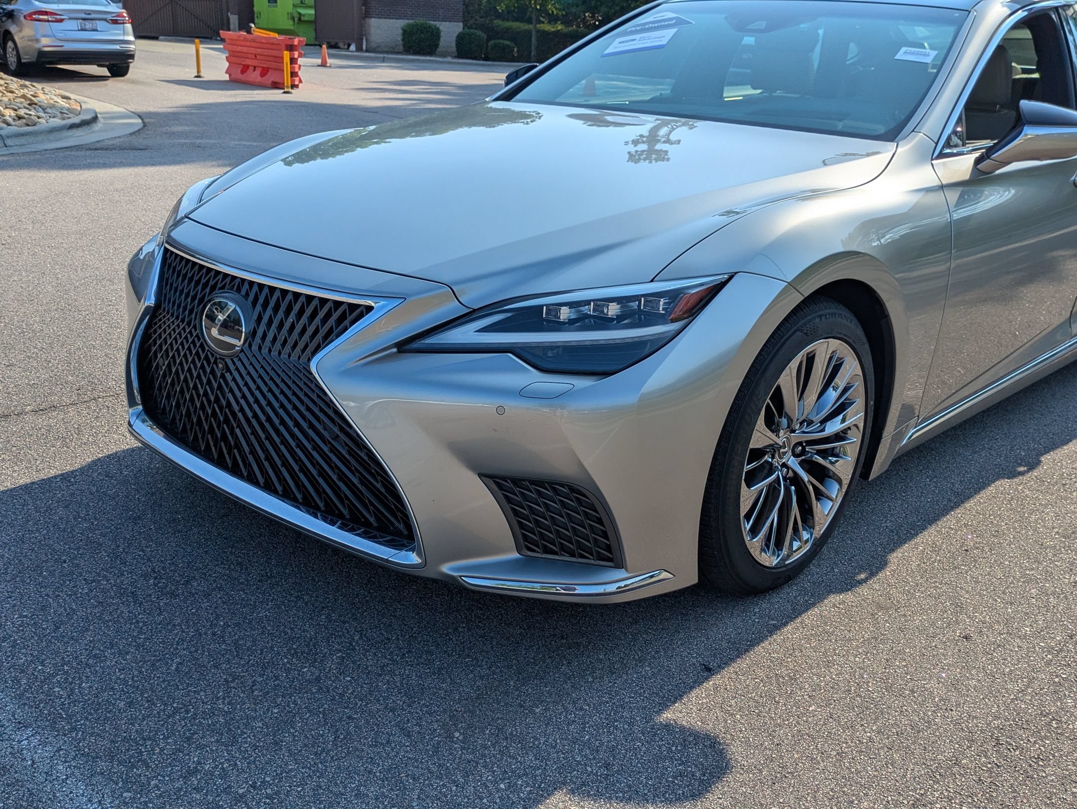 Used 2022 Lexus LS 500 w/ Interior Upgrade Package RWD image 10