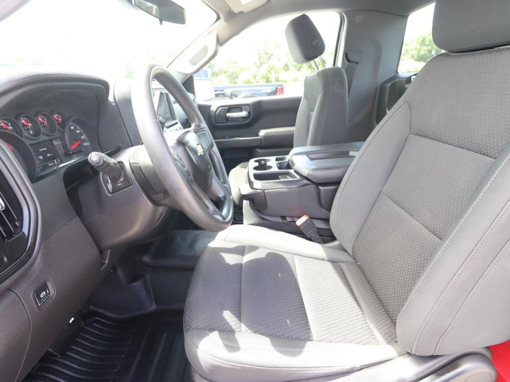 Used 2025 Chevrolet Silverado 1500 W/T RWD image 2