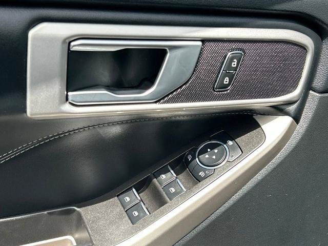 Certified 2023 Ford Explorer XLT RWD image 18