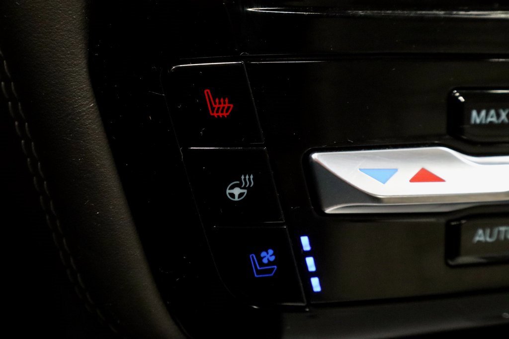 Certified 2023 Ford Explorer Platinum w/ Class IV Trailer Tow Package image 5