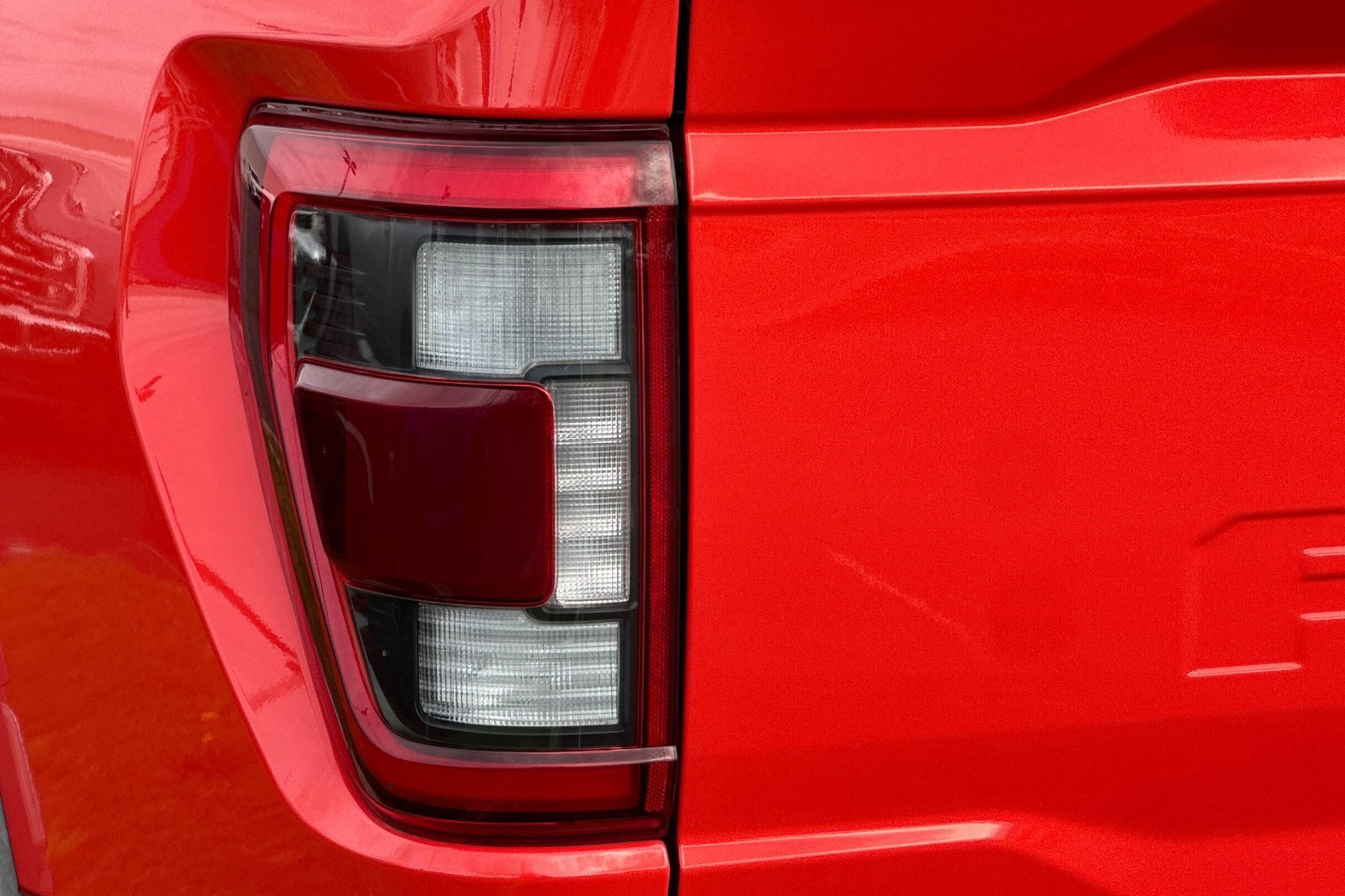 Certified 2022 Ford F150 Raptor w/ Equipment Group 801A High image 47