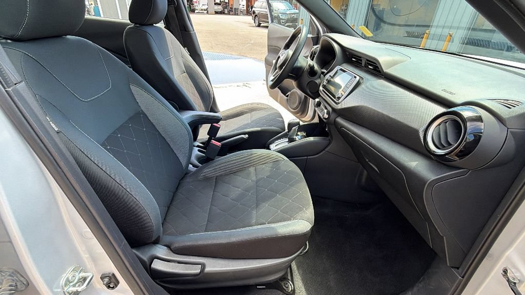 Used 2020 Nissan Kicks SV FWD image 27