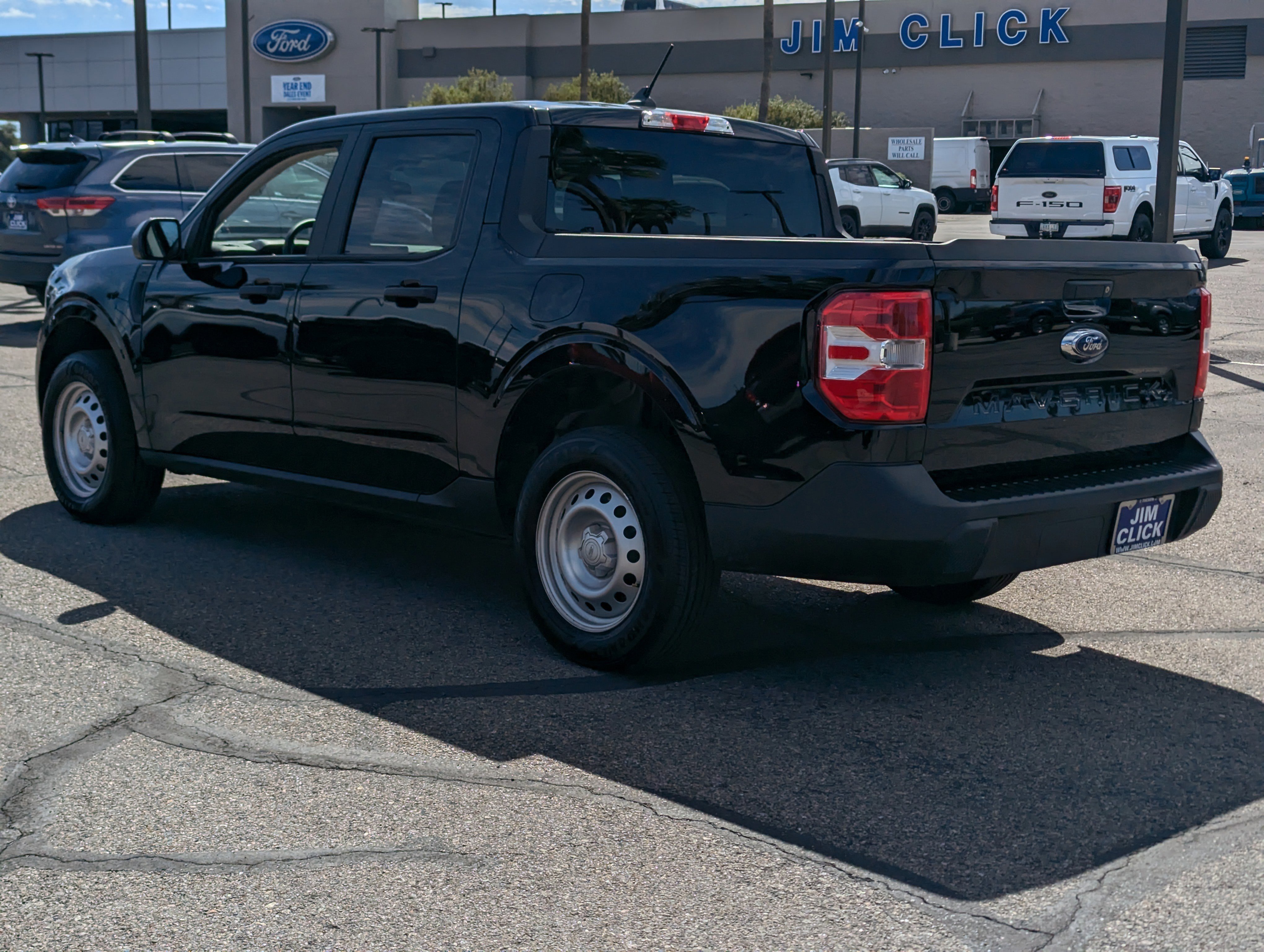 Certified 2024 Ford Maverick XL image 2