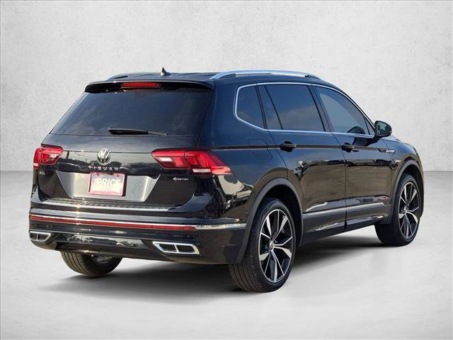 Used 2024 Volkswagen Tiguan SEL R-Line w/ MDO Package, Two-Row AWD/4WD image 5