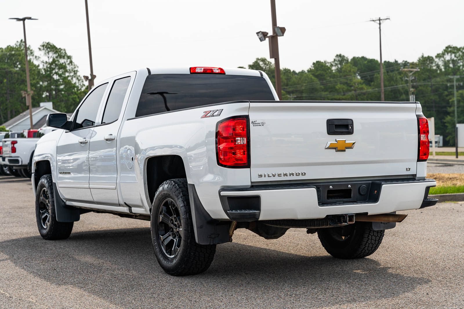 Used 2018 Chevrolet Silverado 1500 LT w/ All Star Edition AWD/4WD image 5