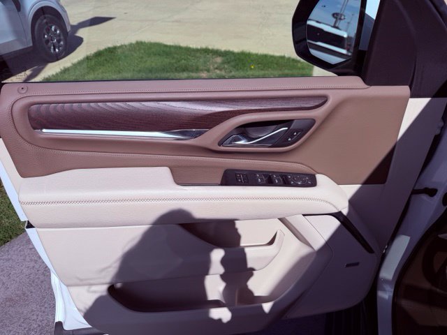 Used 2024 GMC Yukon Denali AWD/4WD image 11