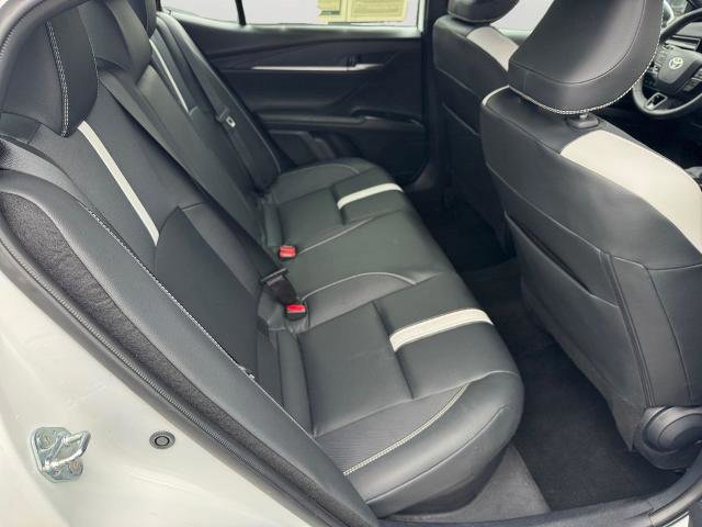 Used 2025 Toyota Camry SE FWD image 7
