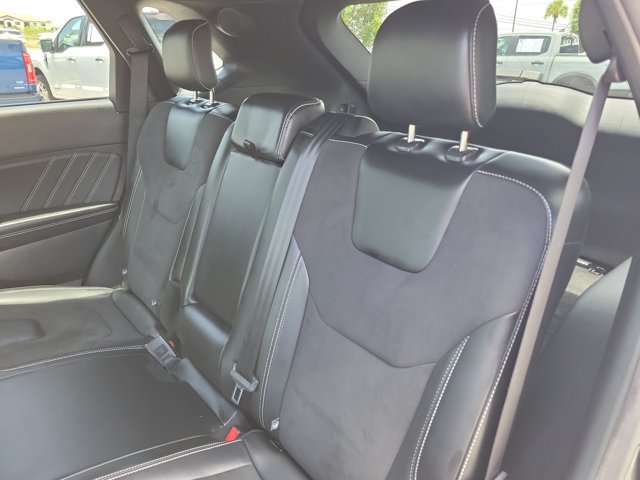 Certified 2020 Ford Edge ST w/ Cold Weather Package AWD/4WD image 12