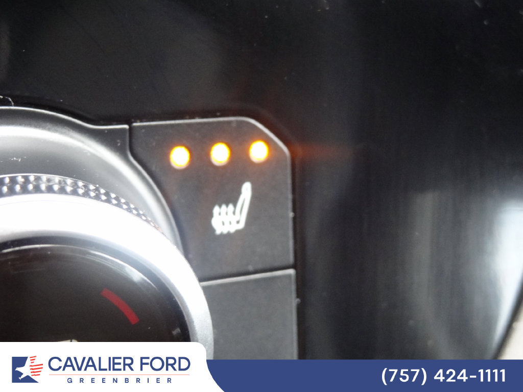 Used 2023 Toyota Highlander XLE FWD image 33