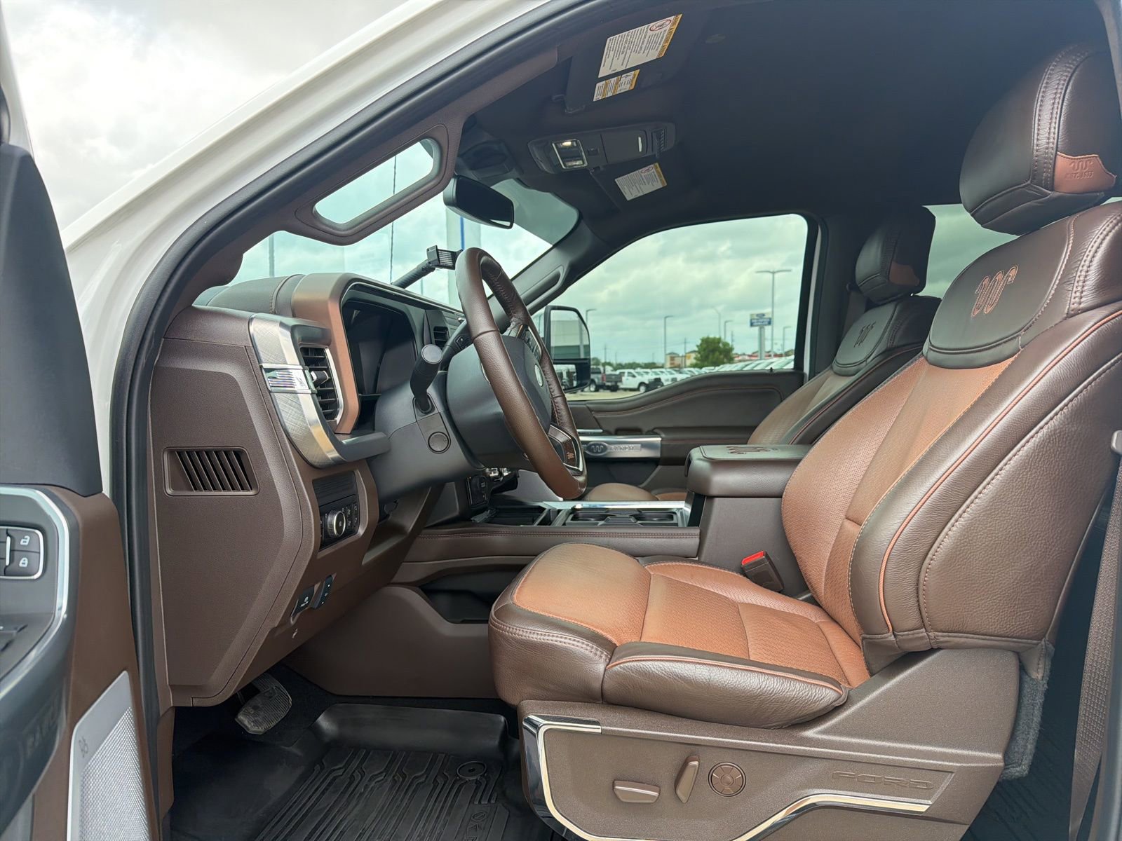 Certified 2025 Ford F450 King Ranch w/ Chrome Package AWD/4WD image 15