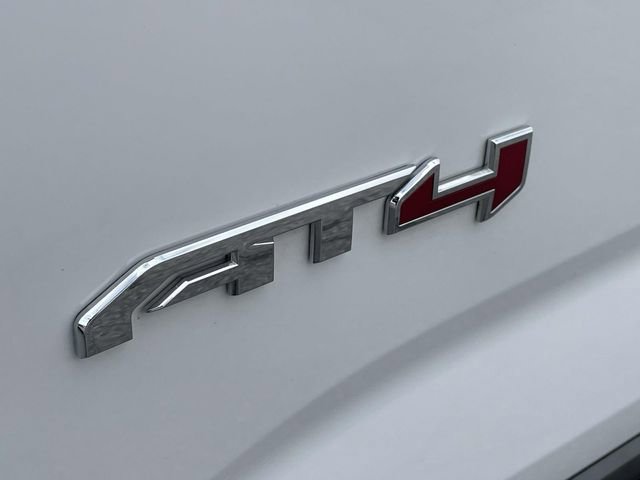 Used 2026 GMC Terrain AT4 image 9